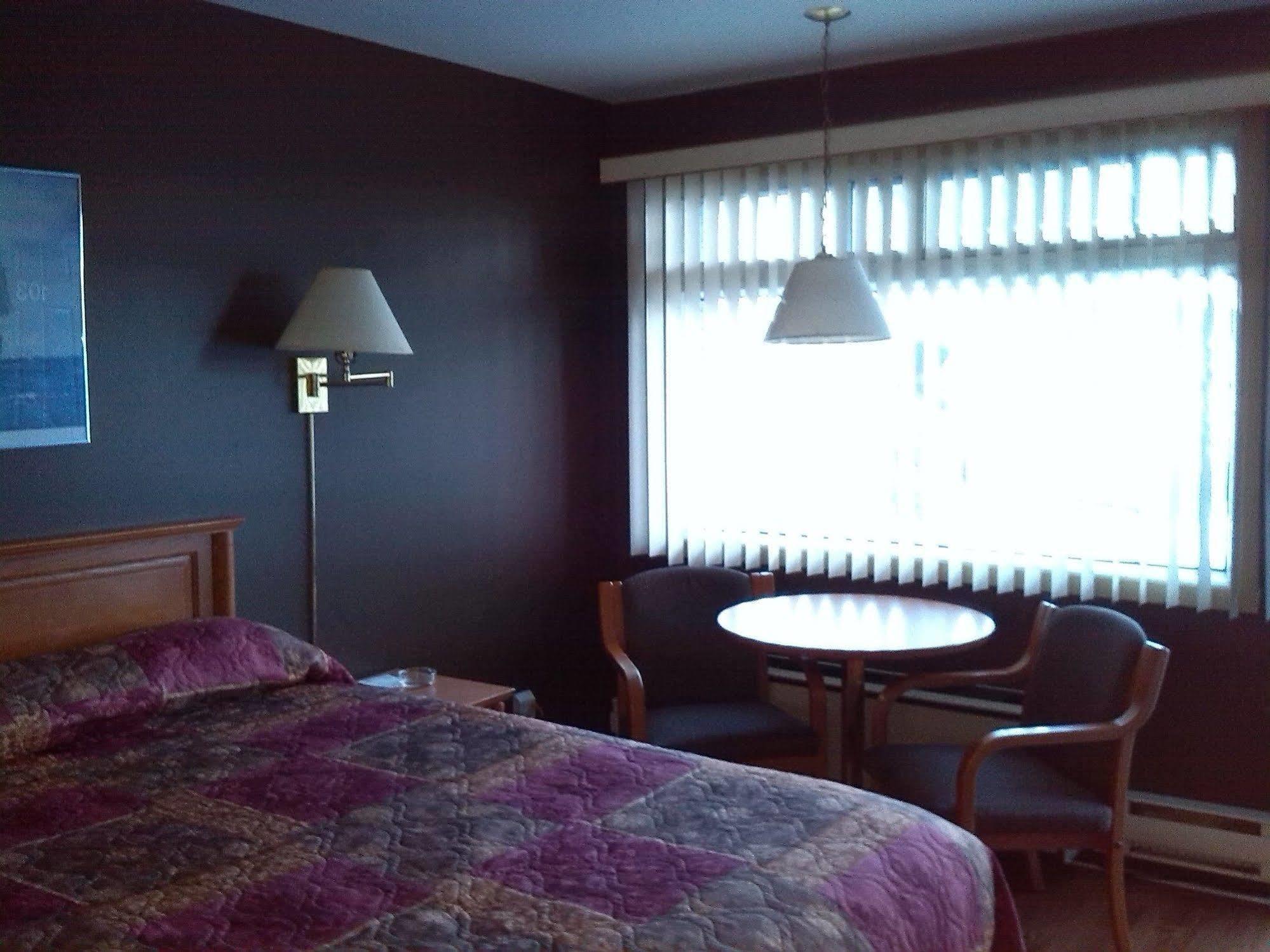 Motel La Siesta Saint-Lambert-Chambly Extérieur photo